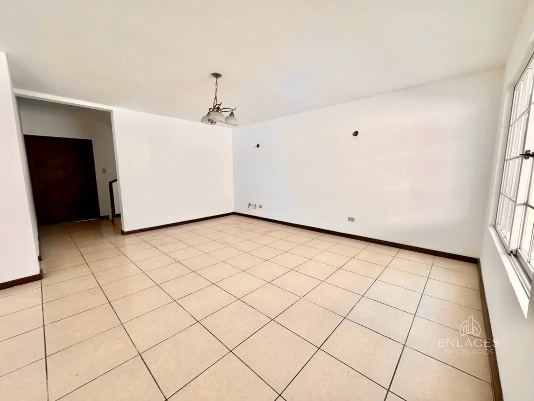 Km 18.5 CAES • Casa en Venta • Condominio Los Cerezos - 13