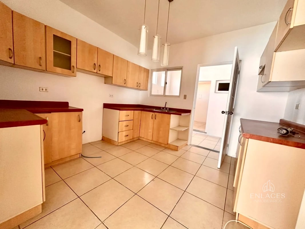 Km 18.5 CAES • Casa en Venta • Condominio Los Cerezos - 9