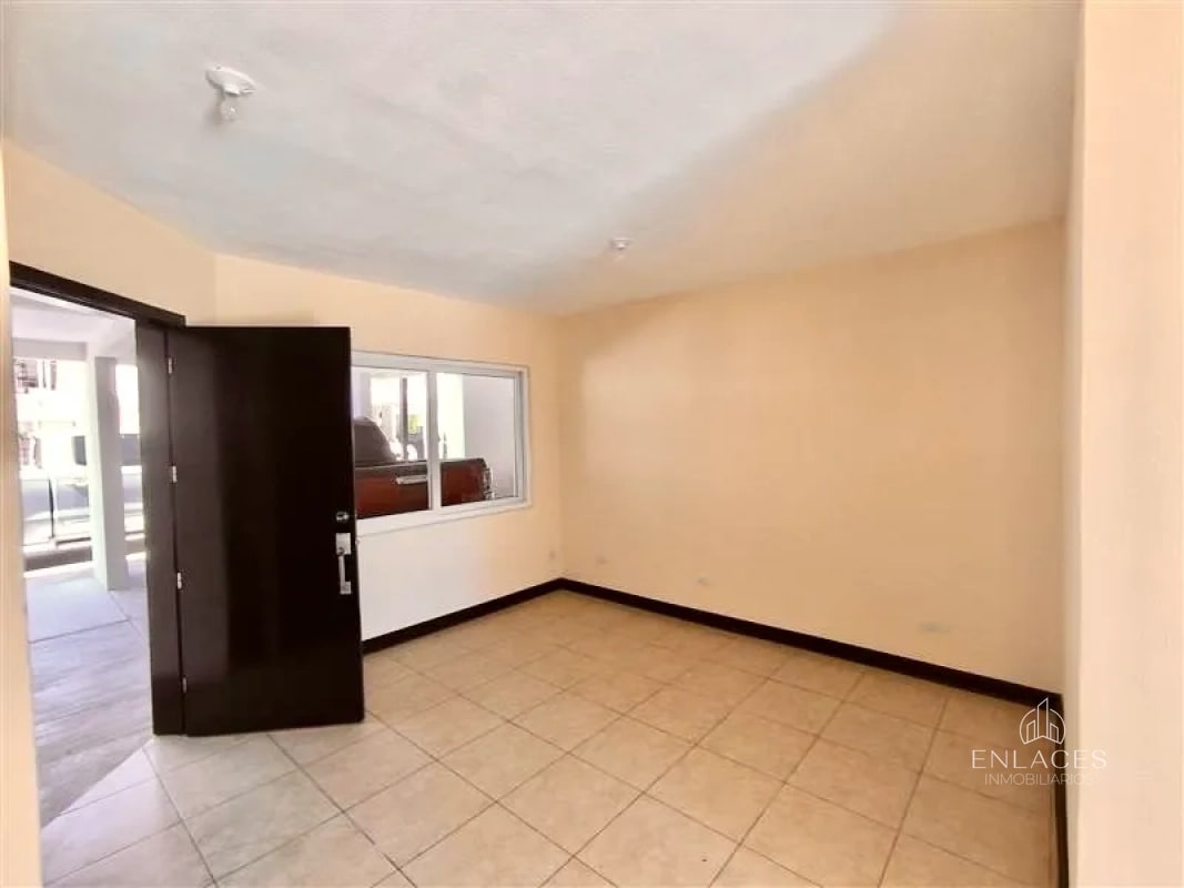 Km 26.6 CAES • Casa en Venta • Condominio La Reserva - 2
