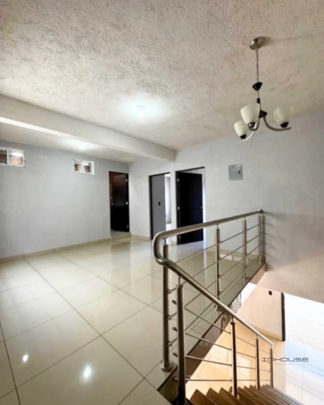CASA EN VENTA EN SAN CRISTÓBAL PARA ESTRENAR SECTOR B5 - 5