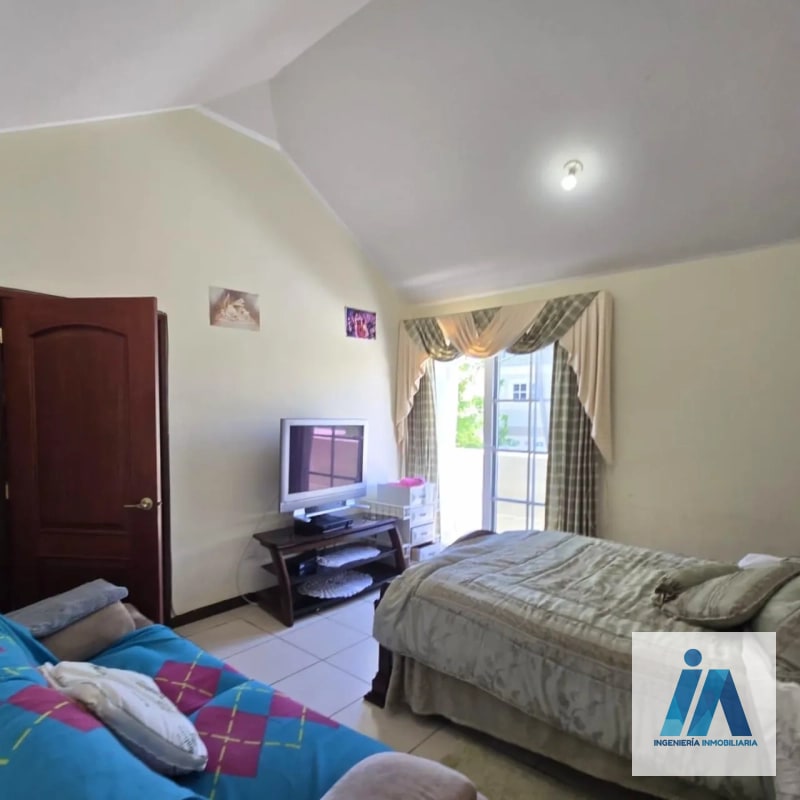 CASA EN ALQUILER📍 Condominio Villas de Entreverdes, Km. 19 Fraijanes - 6