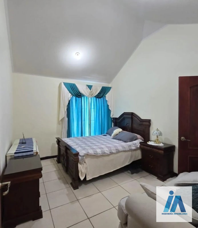 CASA EN ALQUILER📍 Condominio Villas de Entreverdes, Km. 19 Fraijanes - 5