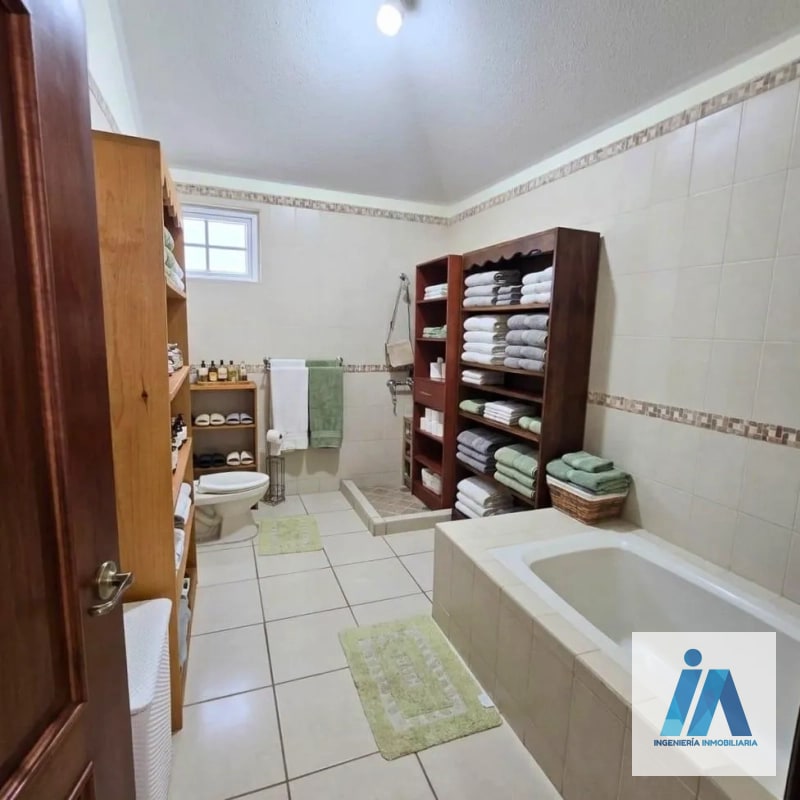 CASA EN ALQUILER📍 Condominio Villas de Entreverdes, Km. 19 Fraijanes - 4