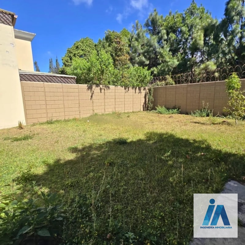 CASA EN ALQUILER📍 Condominio Villas de Entreverdes, Km. 19 Fraijanes - 2