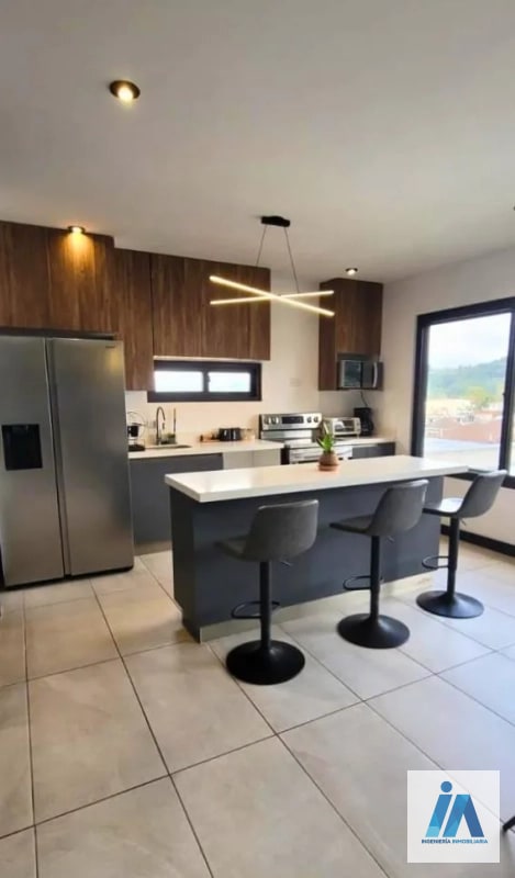 CASA EN VENTA📍 Residencial Lo de Valdez, Km. 20.5 CAES - 13