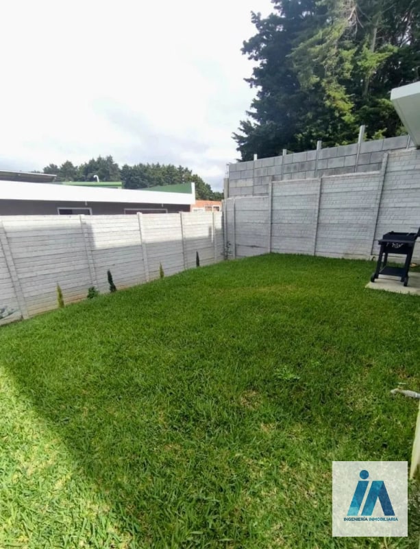 CASA EN VENTA📍 Residencial Lo de Valdez, Km. 20.5 CAES - 9