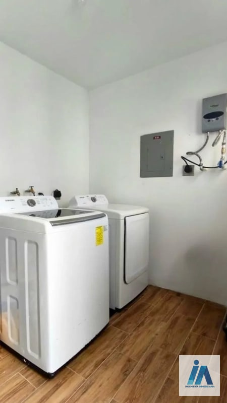 CASA EN VENTA📍 Residencial Lo de Valdez, Km. 20.5 CAES - 3