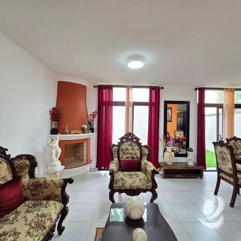 Preciosa Casa en QUINTA DE LOS ENCINOS - 14