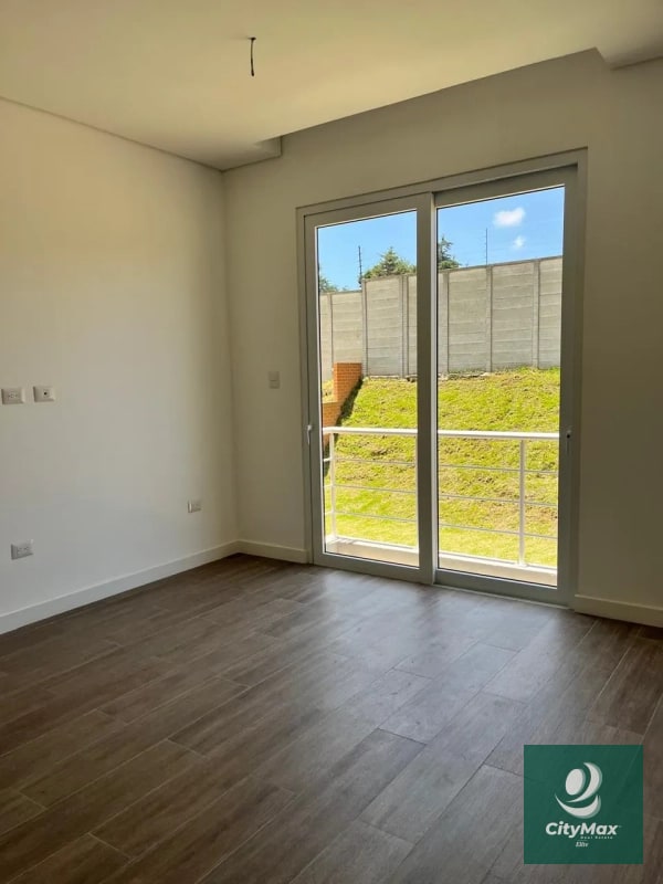 CASA EN VENTA - CONDOMINIO BUENAFUENTE SCP. - 3