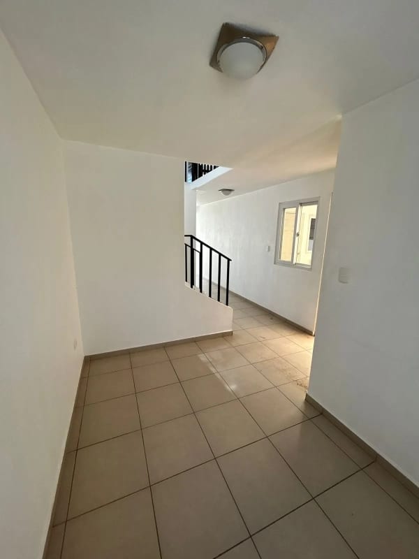 CASA EN ALQUILER, CONDOMINIO ALAMEDAS DE SANTO DOMINGO, KM. 30.5 CAES — Casa en Alquiler en Alamedas de Santo Domingo, Carretera a El Salvador, Guatemala, Ciudad — foto 15 de 17