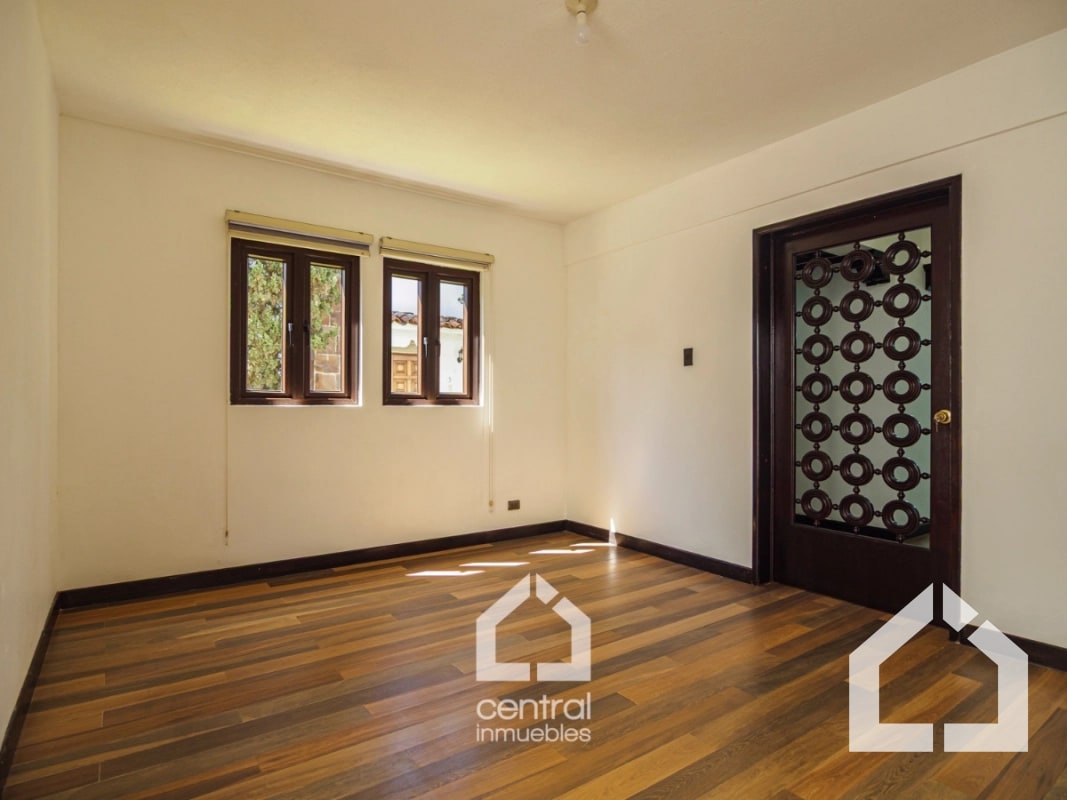 Casa en renta en condominio El Pilar, 20 calle zona 10 - 13