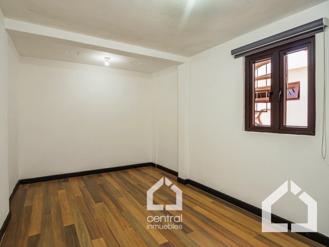 Casa en renta en condominio El Pilar, 20 calle zona 10 - 2