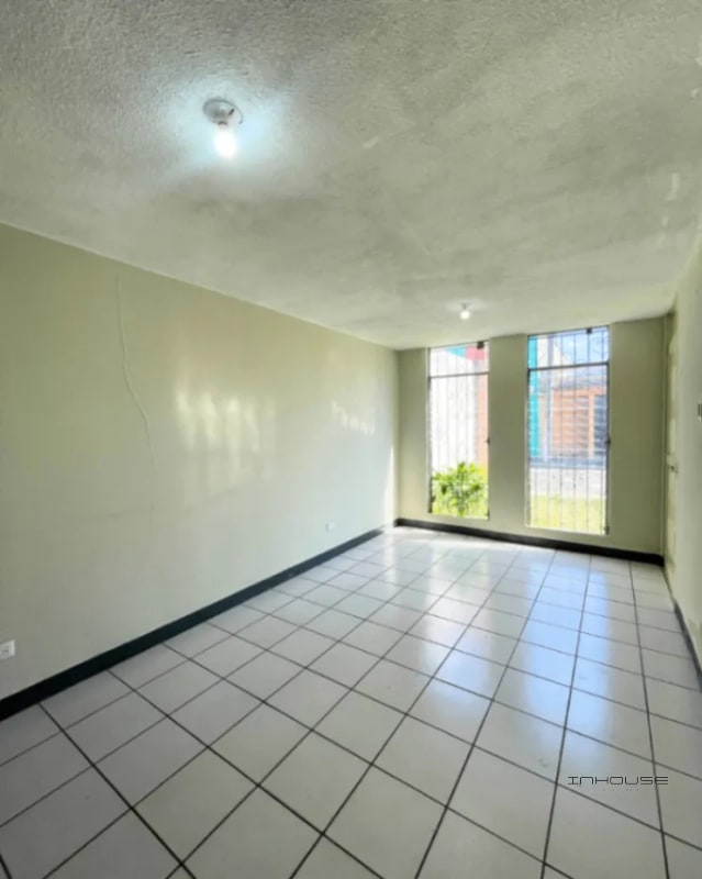 CASA EN VENTA EN VILLA NUEVA DE UN NIVEL NACIONES UNIDAS - 9