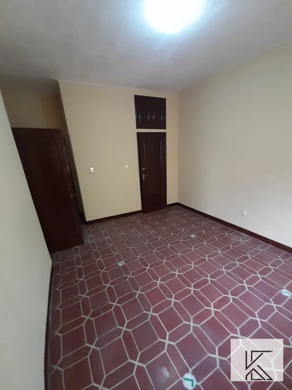 Casa en venta sobre la bolivar en zona 8 - 13