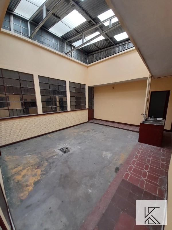 Casa en venta sobre la bolivar en zona 8 - 8
