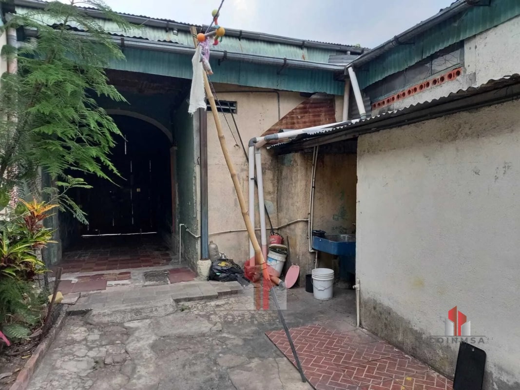 Casa en Venta para remodelar o remozar zona 1 / Centro Histórico - 8