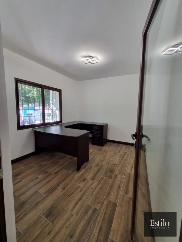 HERMOSA CASA PARA OFICINA O CLINICA - 6