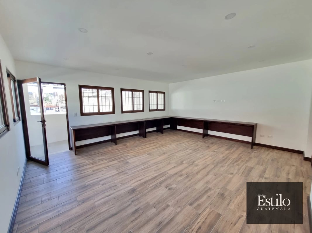 HERMOSA CASA PARA OFICINA O CLINICA - 3