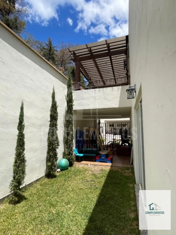 Luces del Encinal, Casa en Venta Zona 7 de Mixco - 2