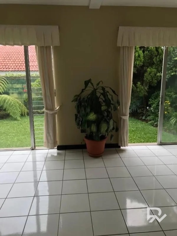 ·En Exclusiva· Casa en venta en Santa Amelia 2, zona 16 - 6