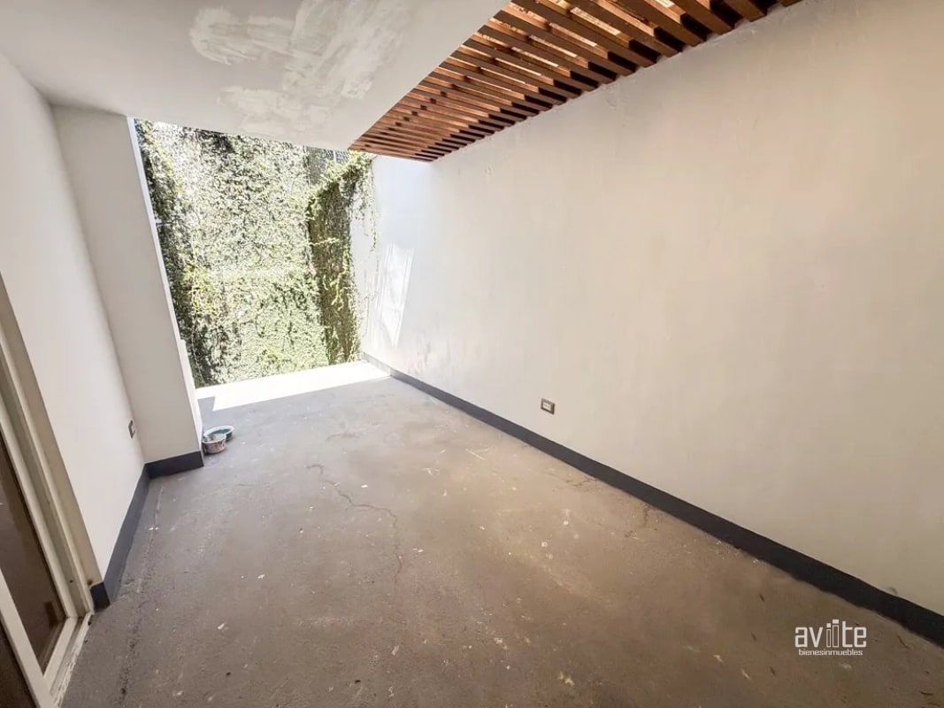 Casa dentro de Condominio, cerca de Cayala y URL Q3,700,000 más impuestos - 5