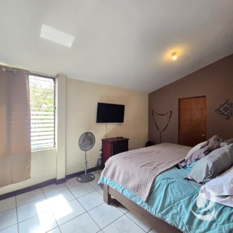 Casa en Venta Las Hojarascas Zona 1 de Mixco, Guatemala - 8