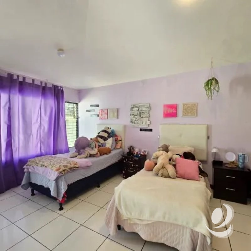 Casa en Venta Las Hojarascas Zona 1 de Mixco, Guatemala - 4