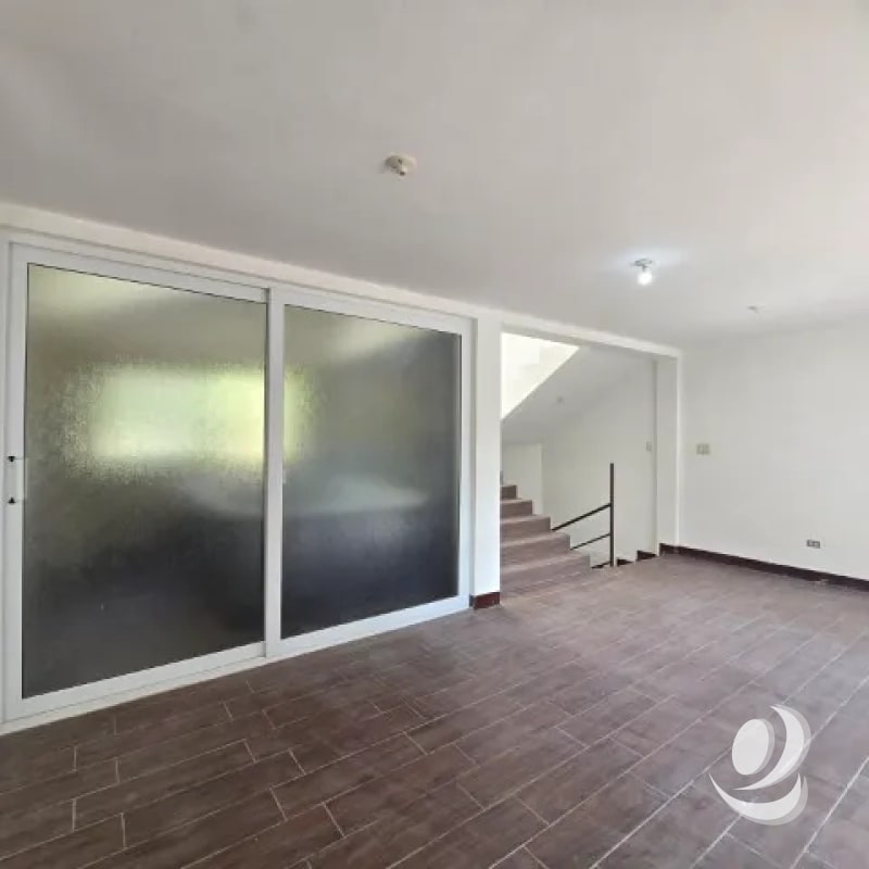 Casa con Jardín en Venta San Lucas Sacatepéquez - 6