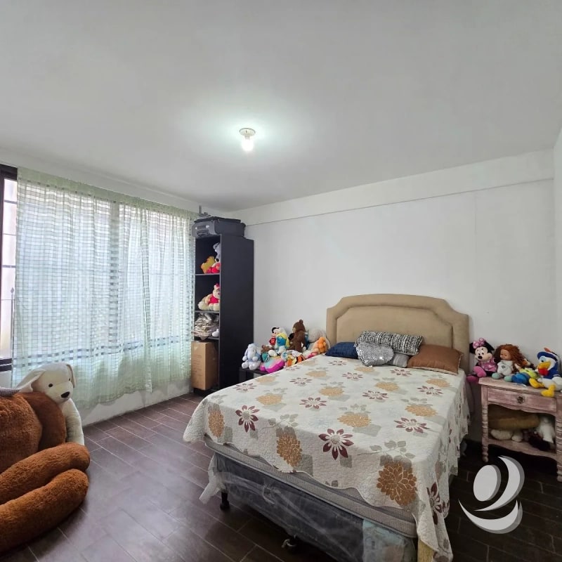 Casa con Jardín en Venta San Lucas Sacatepéquez - 4