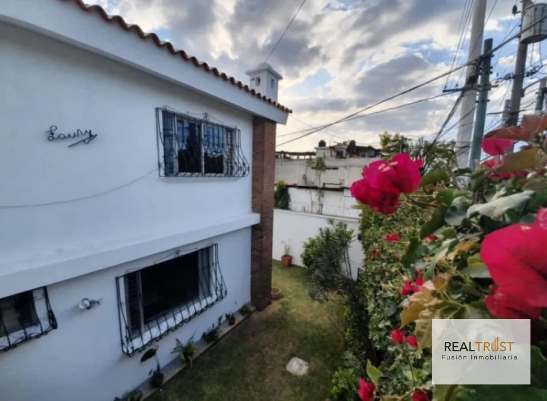 EN VENTA CASA FUERA DE GARITA ZONA 14 LA VILLA - 3 HABITACIONES - 1