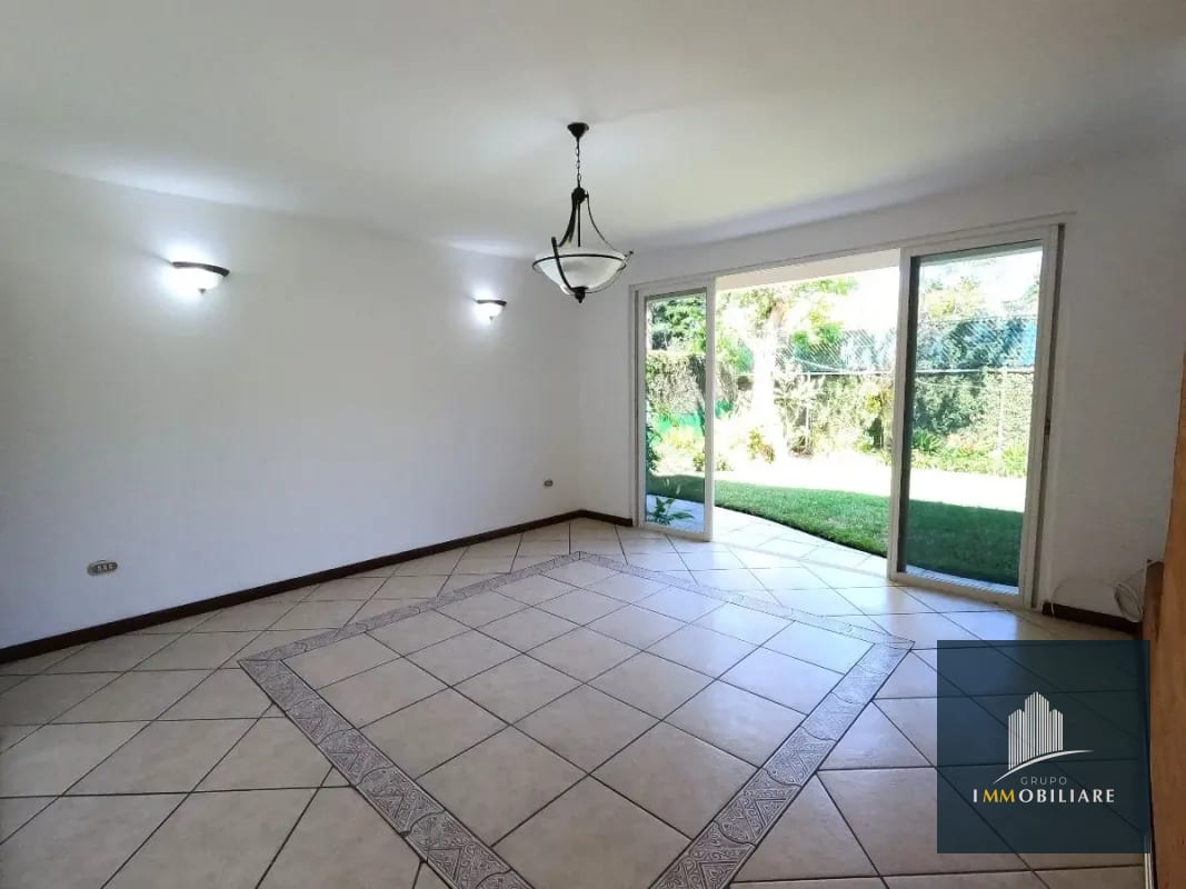 Casa en venta en Residenciales San Antonio km 16.5 Carretera a el Salvador — Casa en Venta en San Antonio, Carretera a El Salvador, Guatemala, Ciudad — foto 9 de 16