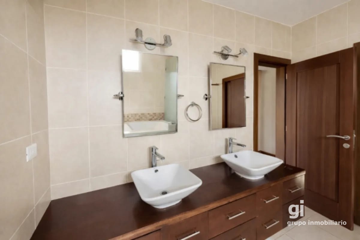 Casa con piscina en venta en Fraijanes — Casa en Venta en Carretera a El Salvador, Guatemala, Ciudad — foto 4 de 14
