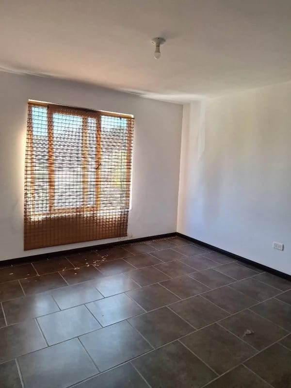 CASA EN ALQUILER CUMBRES DE LA ARBOLEDA KM 21.5 — Casa en Alquiler en Cumbres de La Arboleda, Carretera a El Salvador, Guatemala, Ciudad — foto 10 de 17