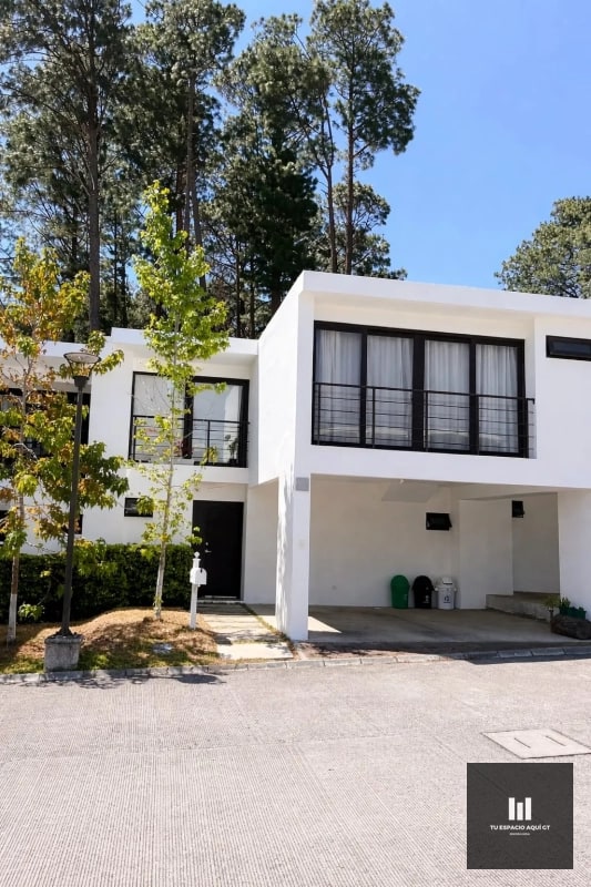 Casa En Venta En Residencial Verde 360 - Santa Catarina Pinula a - 1