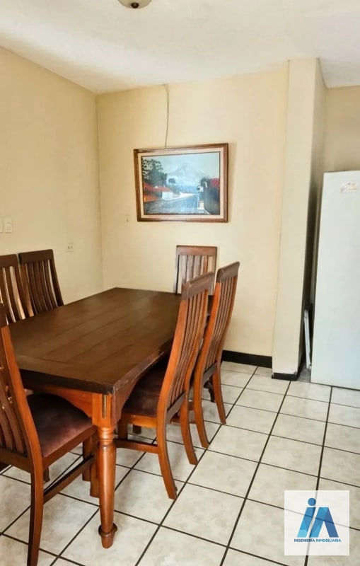CASA EN VENTA📍 Colonia Lourdes, Zona 16 - 10