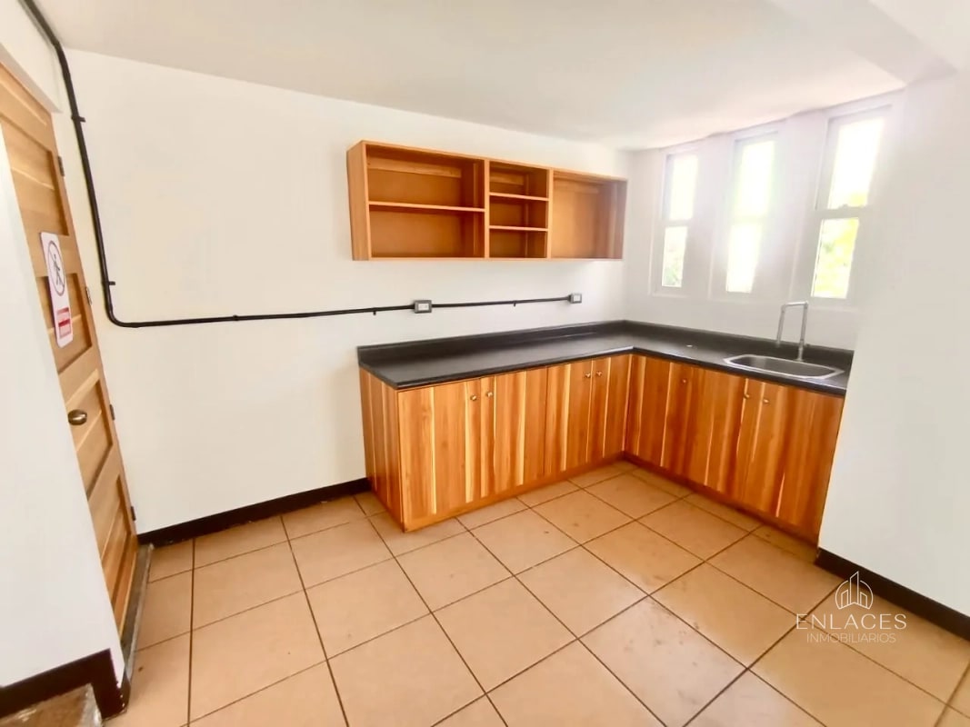 Km 25 CAES • Casa en Renta • Condominio Altos de Village - 4