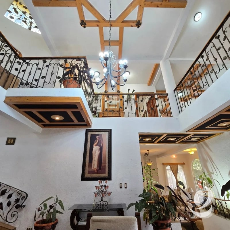 Casa Amueblada y 4 Bungalows (rentados) en Venta El Encinal Tronco 2 Zona 7 de Mixco - 9