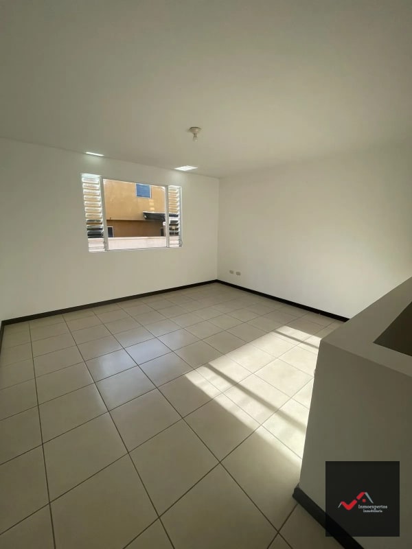 CASA EN VENTA EN CONDOMINIO SAN MARINO, ZONA 8 DE MIXCO - 17