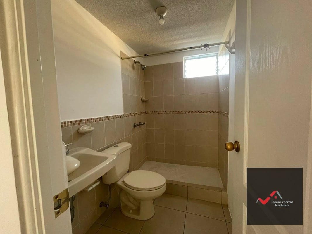 CASA EN VENTA EN CONDOMINIO SAN MARINO, ZONA 8 DE MIXCO - 6
