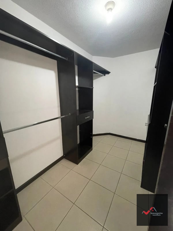 CASA EN VENTA EN CONDOMINIO SAN MARINO, ZONA 8 DE MIXCO - 3