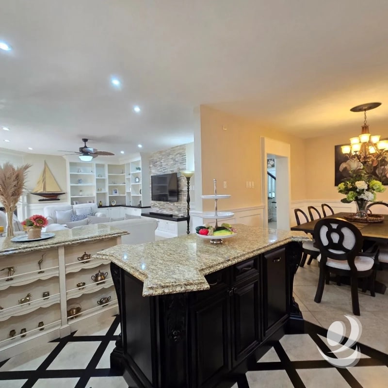 Casa en Venta San Lucas Sacatepéquez en el Casco Urbano - 8
