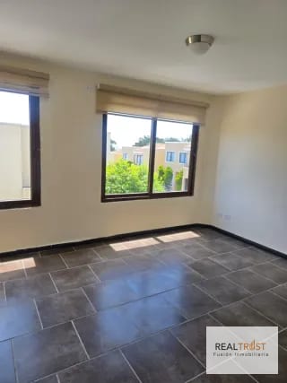 Titulo: Cumbres de la Arboleda en venta 4 habitaciones — Casa en Venta en Cumbres de La Arboleda, Carretera a El Salvador, Guatemala, Ciudad — miniatura 10 de 14