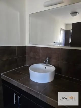 Titulo: Cumbres de la Arboleda en venta 4 habitaciones — Casa en Venta en Cumbres de La Arboleda, Carretera a El Salvador, Guatemala, Ciudad — miniatura 9 de 14