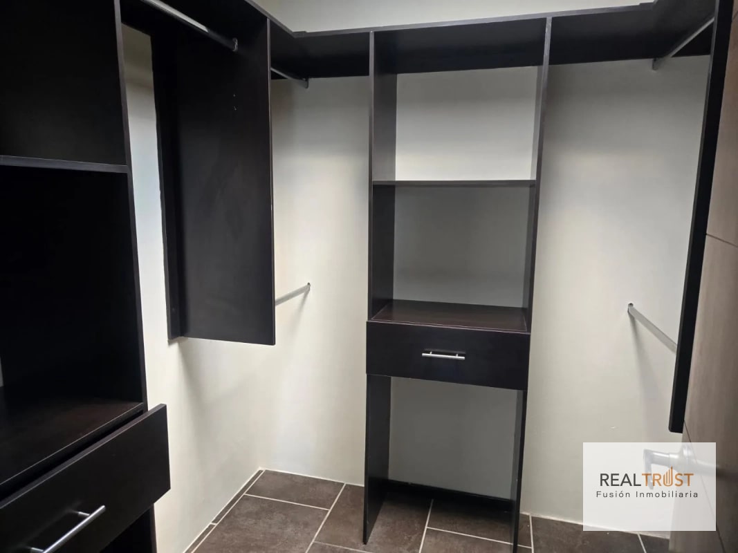 Titulo: Cumbres de la Arboleda en venta 4 habitaciones - 6