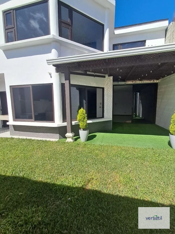 Hermosa casa en Venta LOS Manantiales - 15