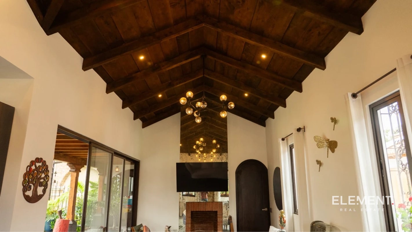 Lujosa casa en venta a minutos de Antigua Guatemala - 9