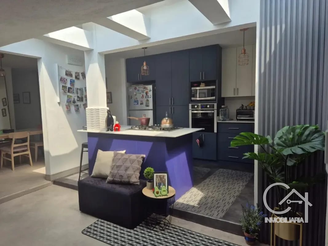CASA en Venta - Zona 11 — Casa en Venta en Zona 11, Guatemala, Ciudad — foto 1 de 13
