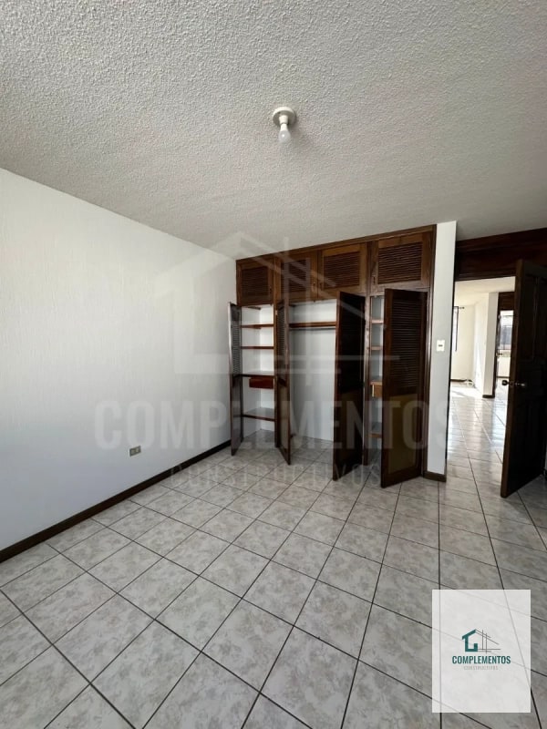 Santa Monica I, Casa en Renta CAES entrada de Olmeca - 5