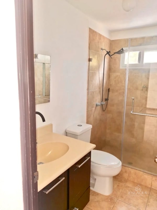 Km. 25 CAES • Casa en Renta • Condominio La Fontana 1 - 12