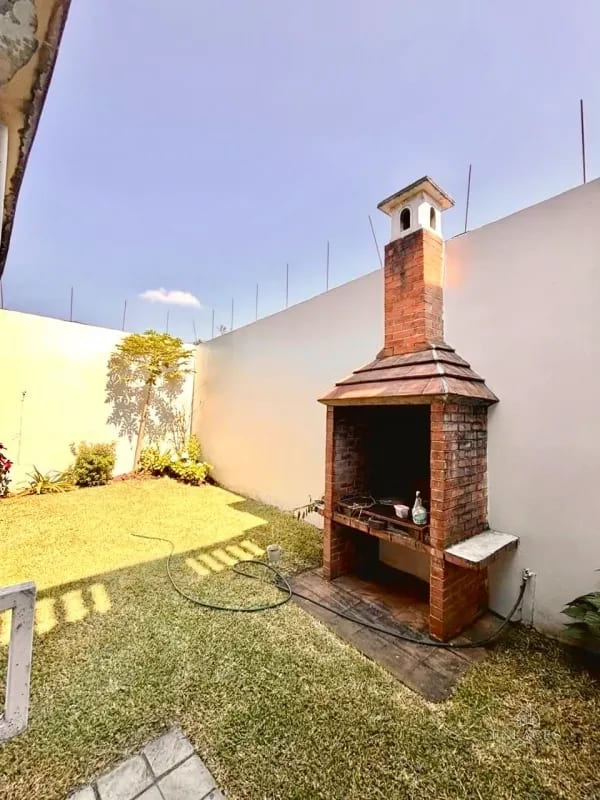 Zona 8 de Mixco • Casa en Venta • Condominio Orquídeas, San Cristóbal — Casa en Venta en Zona 8 Mixco, Guatemala, Ciudad — foto 8 de 12